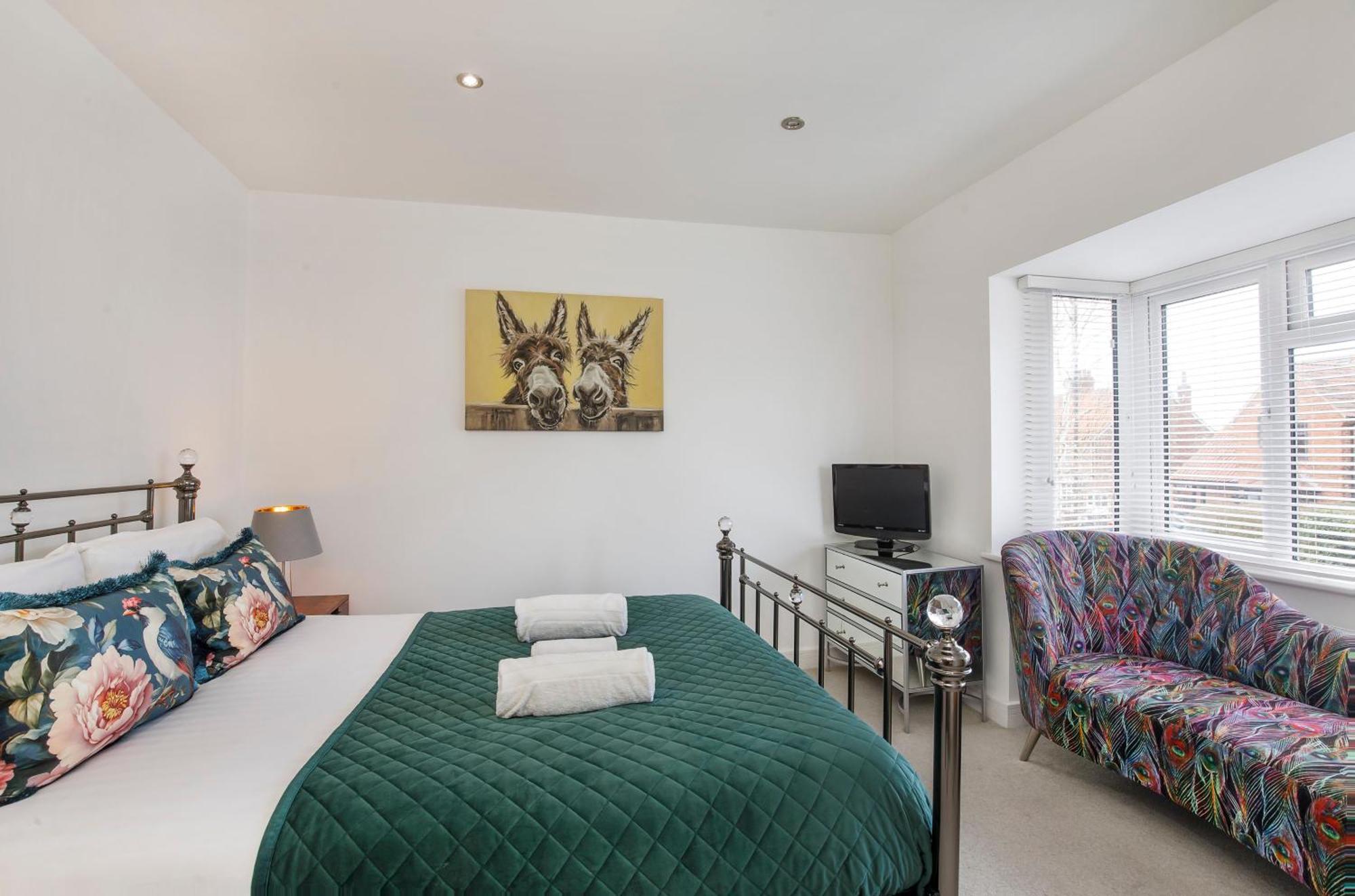 White House Apartments-Free Parking 1 Car Per Apartment York Ngoại thất bức ảnh