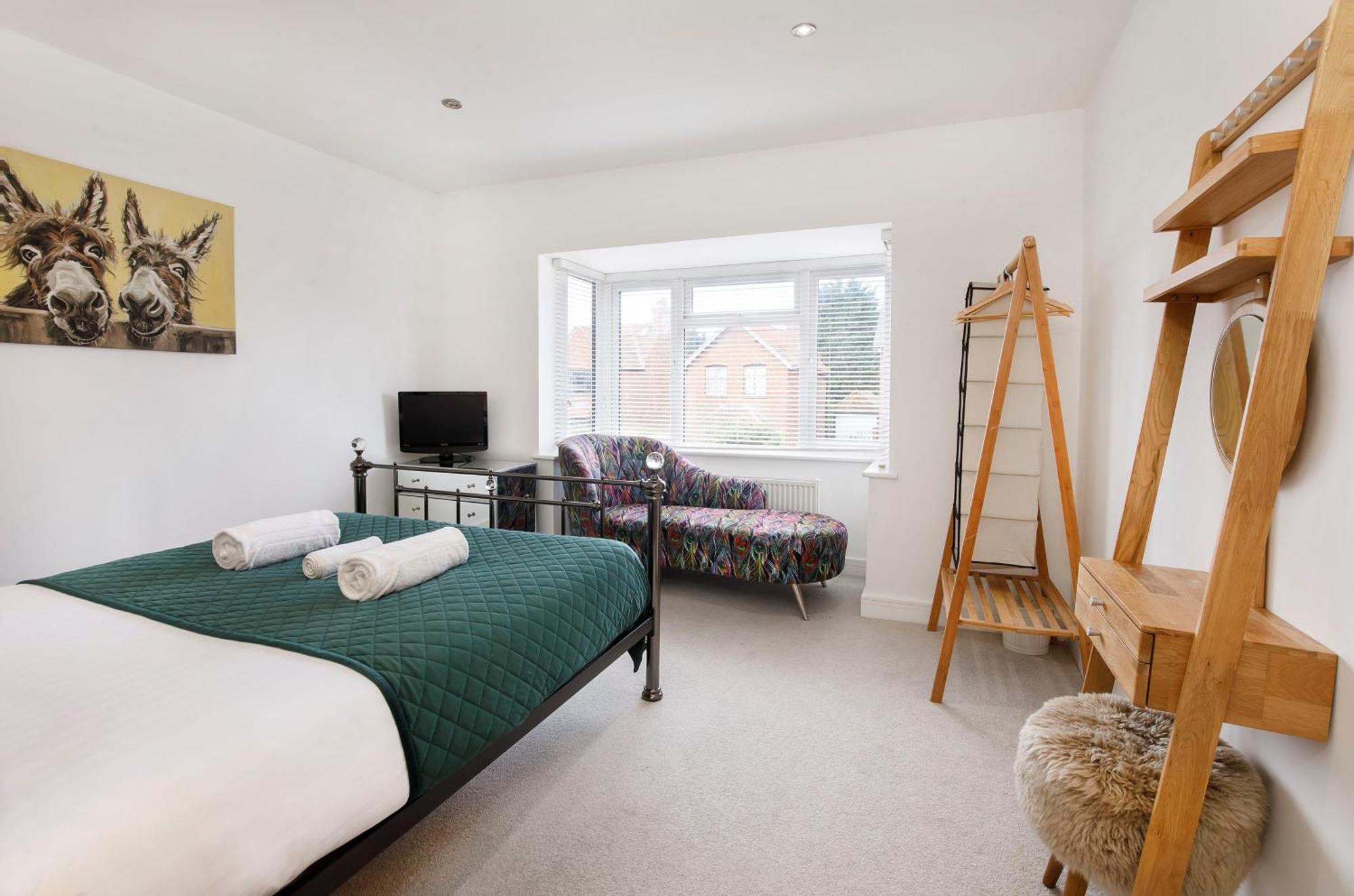 White House Apartments-Free Parking 1 Car Per Apartment York Ngoại thất bức ảnh